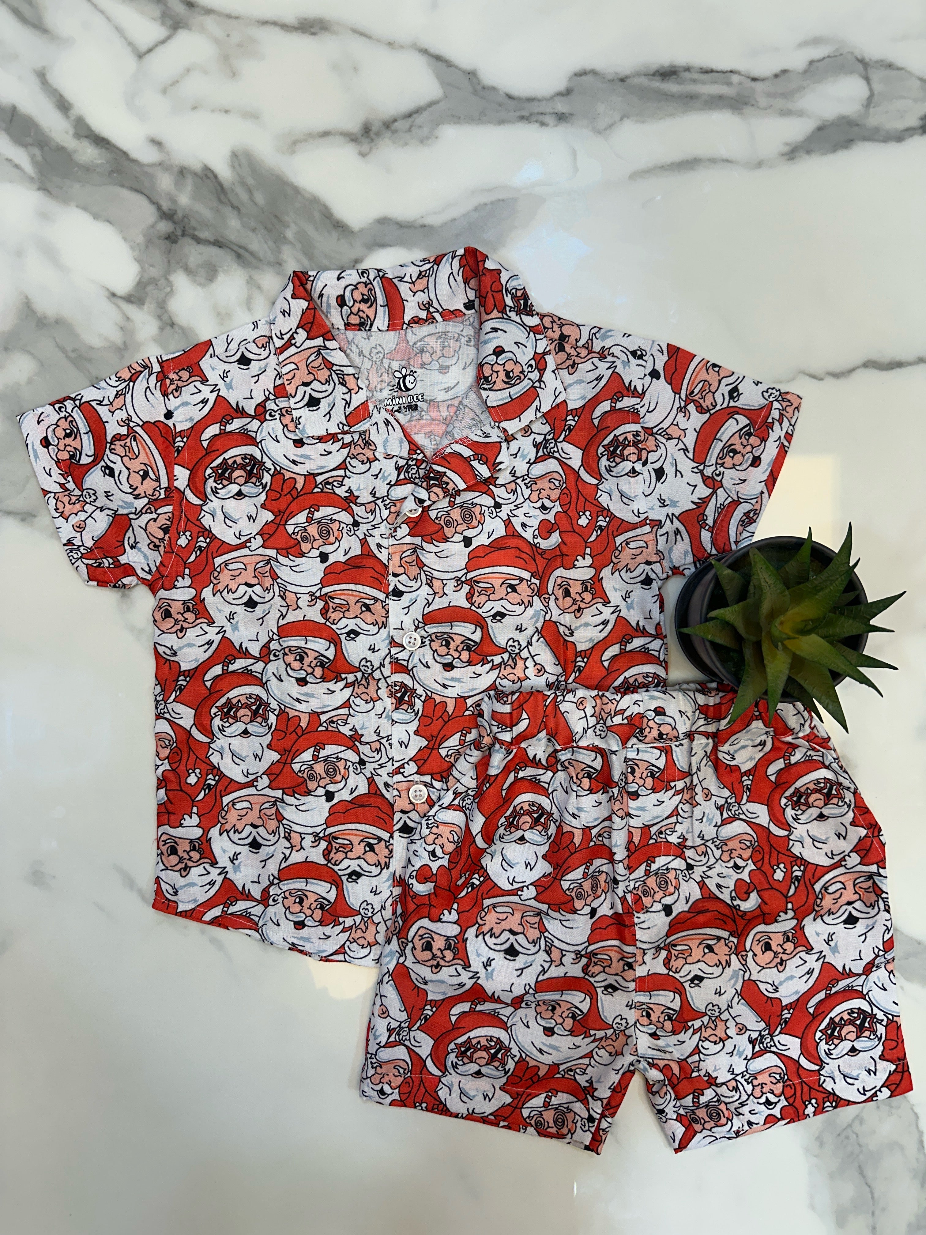 Santa print cotton shirt and short set